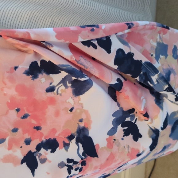 Dresscode LA Fitted XS Dress - Picture 4 of 4